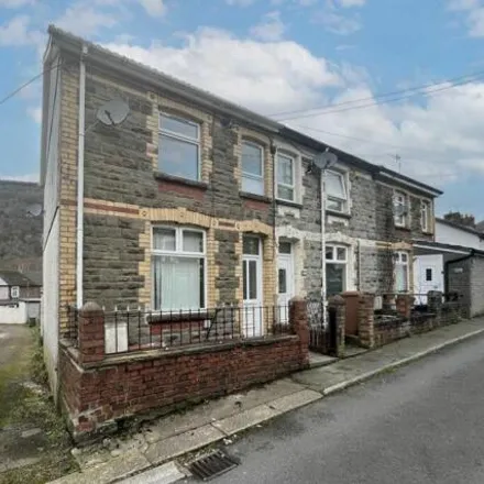 Rent this 2 bed house on North Road in Pont-y-waun, NP11 7FS