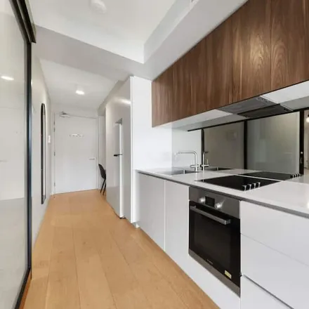 Image 6 - West Melbourne VIC 3003, Australia - Apartment for rent