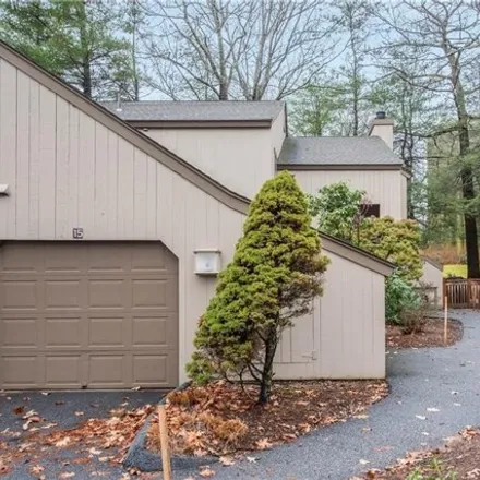Buy this 1 bed condo on 15 Cottonwood Drive in Avon, CT 06001