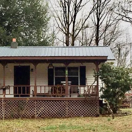 Buy this 2 bed house on 272 Stocker Road in Sequatchie County, TN 37365