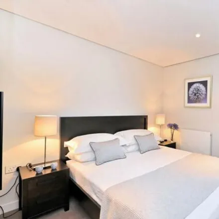 Image 3 - Saunders Apartments, Merchant Street, London, E3 4PT, United Kingdom - Apartment for rent