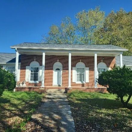 Buy this 5 bed house on 364 Jay Street in Liberty, KY 42539