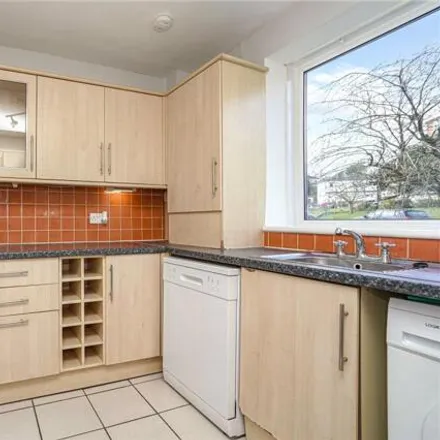 Image 6 - Orchard Court, Thornliebank, G46 7BL, United Kingdom - Apartment for sale