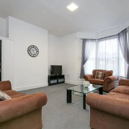 Image 6 - Dunholme Road, Newcastle upon Tyne, NE4 6XE, United Kingdom - Apartment for rent