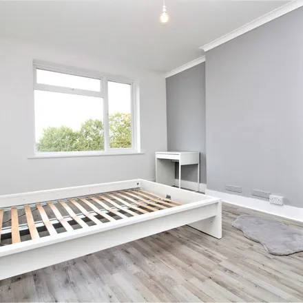 Rent this 1 bed apartment on Abbots Way in London, BR3 3SE