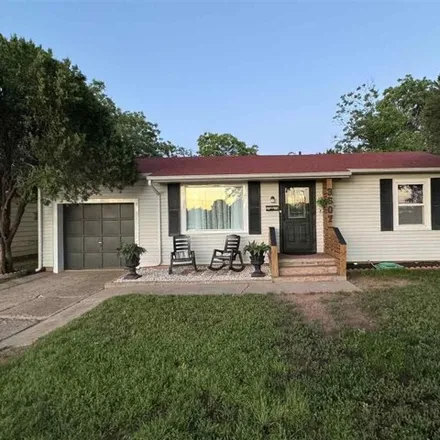 Image 2 - 3607 Arthur St, Wichita Falls, Texas, 76308 - House for sale