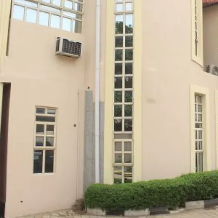 Image 2 - Security Post, Adekunle Banjo Avenue, Shangisha, Lagos State, Nigeria - Loft for rent