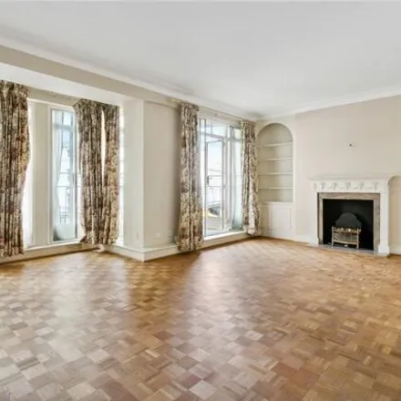 Buy this 2 bed apartment on Lowndes Lodge in 13-16 Cadogan Place, London