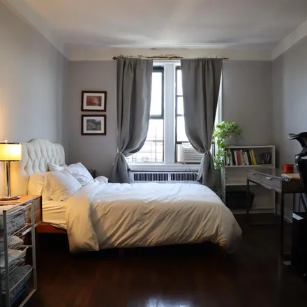 Rent this 1 bed room on 990 President Street in New York, NY 11225