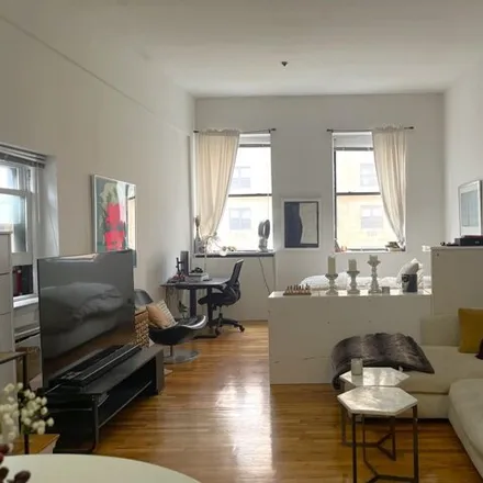 Rent this studio house on 110 East 13th Street in New York, NY 10003