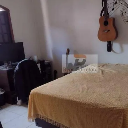 Buy this 3 bed house on Rua Ida Espagiari Martins in Centro, Diadema - SP