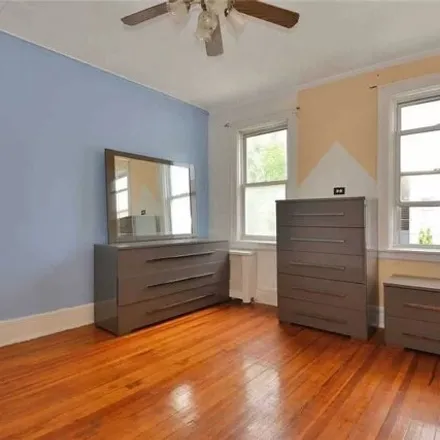 Image 3 - 31-45 47th St, Astoria, New York, 11103 - House for sale