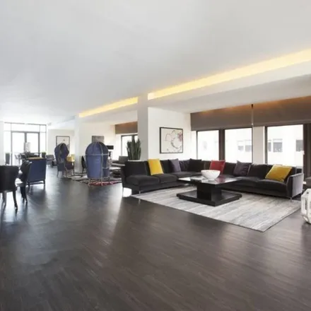 Rent this 3 bed apartment on 95 Wall Street in New York, NY 10005