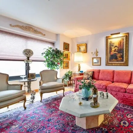 Image 7 - 33-68 21st Street, New York, NY 11106, USA - Apartment for sale