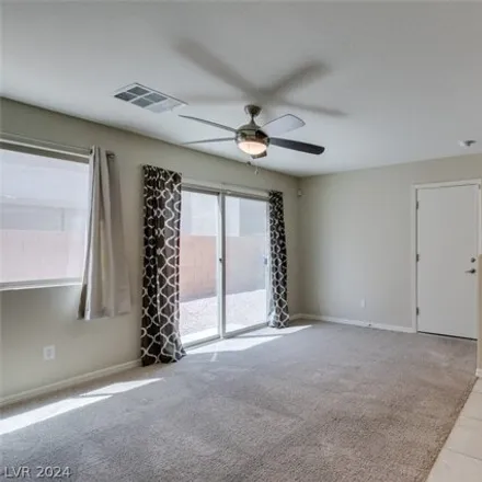 Image 7 - 4399 Panther Cove Drive, Sunrise Manor, NV 89115, USA - House for rent