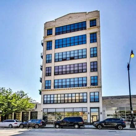Buy this 1 bed condo on 2026 South Wabash Avenue in Chicago, IL 60616