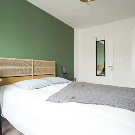 Rent this 1 bed room on O2 in Rue de la 2e D.B., 80000 Amiens