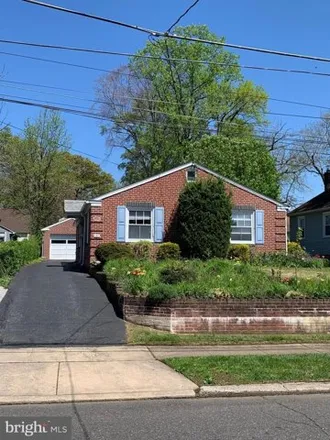 Buy this 3 bed house on 376 Rively Avenue in Darby Township, PA 19036