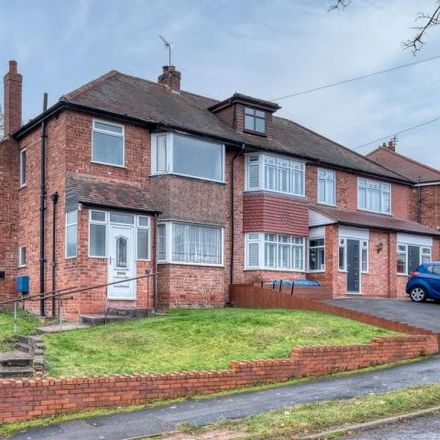 Rent this 3 bed house on Beckett Close in Redditch, B98 8SR