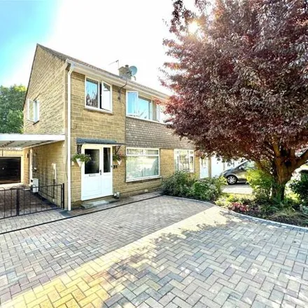 Image 2 - Medway Road, Swindon, SN25 3NZ, United Kingdom - Duplex for sale