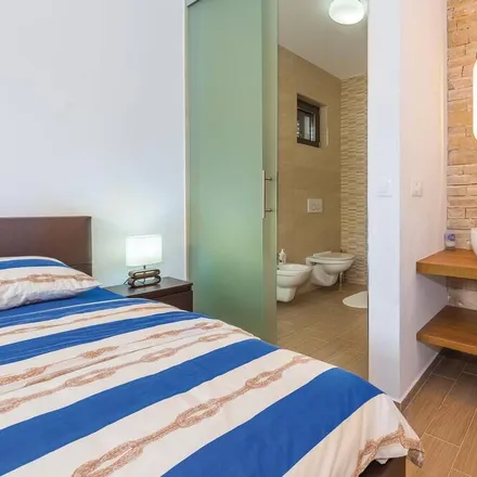 Rent this 5 bed house on 22215 Grad Šibenik