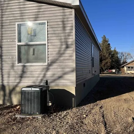 Image 4 - 191 1st Street, Newell, Butte County, SD 57760, USA - Apartment for sale