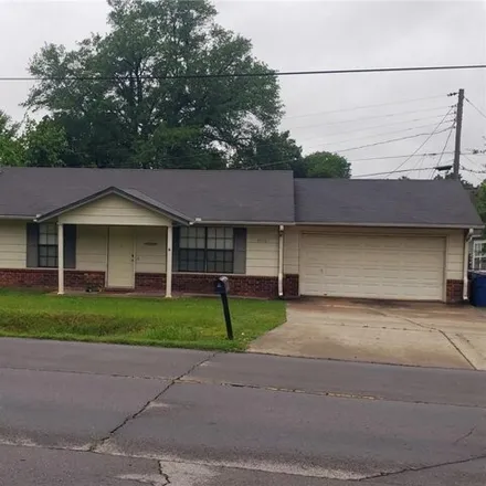 Image 2 - 2298 Knoxville Street, Fort Smith, AR 72901, USA - House for sale