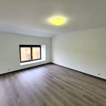 Rent this 3 bed apartment on Chaussée d'Andenne 49 in 5363 Schaltin, Belgium