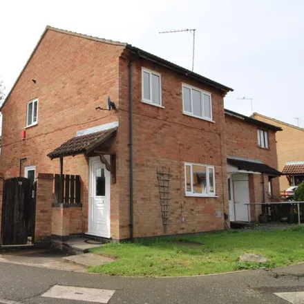 Rent this 3 bed townhouse on Alvis Court in Northampton, NN3 5JL