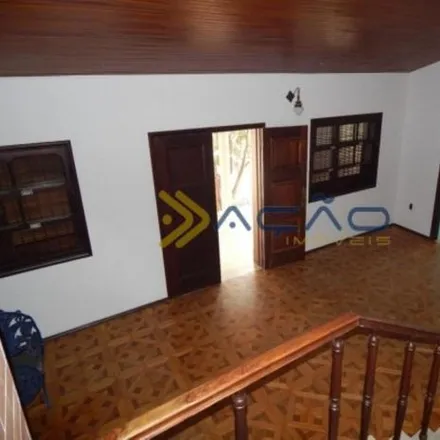 Buy this 3 bed house on Rua Benjamin Constant in Centro, Itajubá - MG