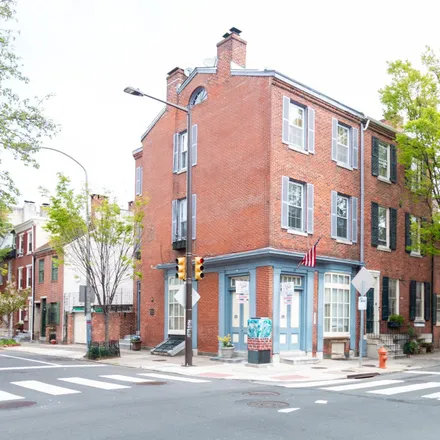 Image 3 - Trade Winds Bed and Breakfast, 943 Lombard Street, Philadelphia, PA 19147, USA - Townhouse for sale