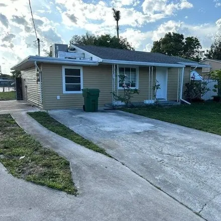 Rent this 3 bed house on 663 Miller Road in Lake Worth Corridor, Palm Springs