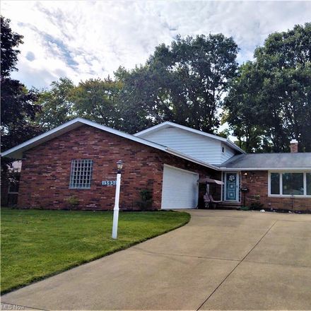 Rent this 3 bed house on 13931 Trenton Trail in Middleburg Heights, OH 44130