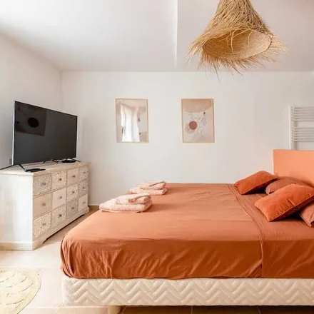 Rent this 1 bed apartment on 83570 Montfort-sur-Argens
