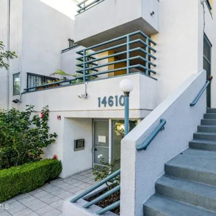 Rent this 1 bed apartment on 14540 Erwin Street in Los Angeles, CA 91411