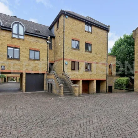 Rent this 3 bed house on 12-21 Welland Mews in St. George in the East, London