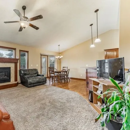 Image 3 - 8436 North Candlewood Circle, Wichita, KS 67205, USA - House for sale