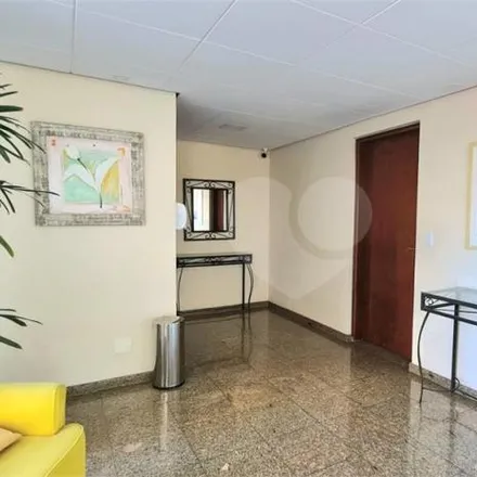 Buy this 3 bed apartment on Condomínio Domaine de la Loire in Avenida Diógenes Ribeiro de Lima 2735, Boaçava