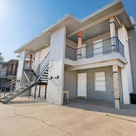Buy this 8 bed house on 3228 Salisbury Avenue in Lubbock, TX 79410
