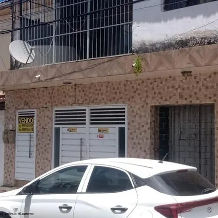 Buy this 6 bed house on Avenida Santana do Ipanema in Cruz das Almas, Maceió - AL