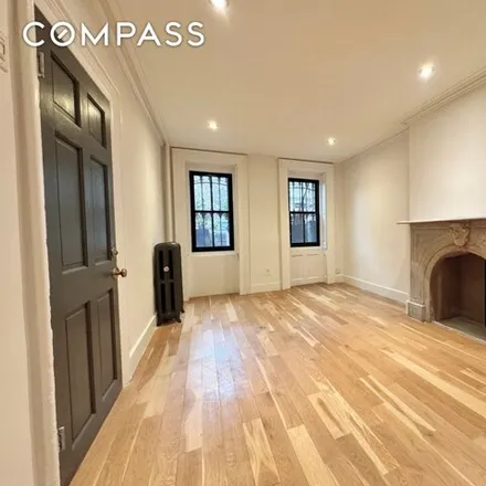 Image 2 - 25 Lincoln Place, New York, NY 11217, USA - House for rent