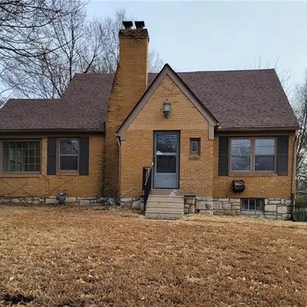 Buy this 3 bed house on 2905 North 55th Street in Kansas City, KS 66104