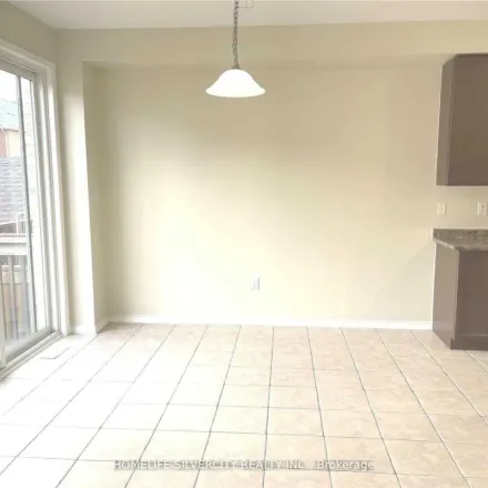 Image 2 - 63 Loftsmoor Drive, Brampton, ON L6R 3S7, Canada - Duplex for rent