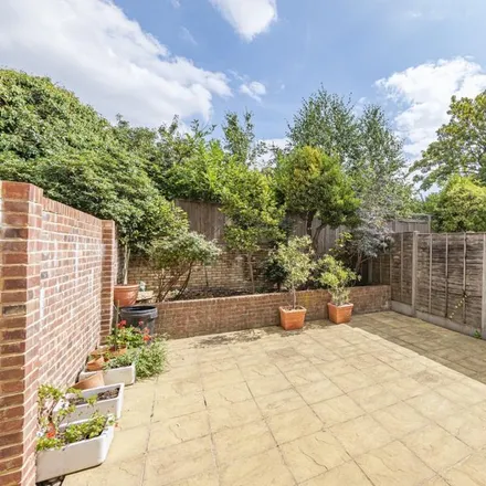 Image 2 - Narcissus Road, London, NW6 1TS, United Kingdom - House for rent
