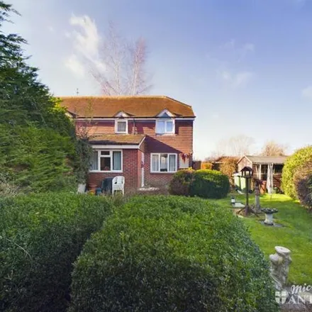 Image 3 - Salters Close, Ludgershall, HP18 9NS, United Kingdom - Duplex for sale