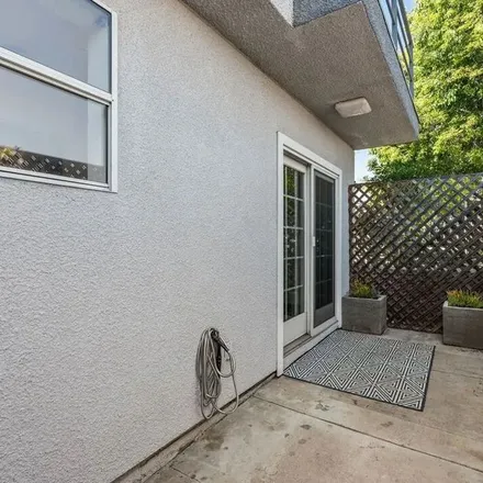 Rent this 2 bed apartment on 1198 Everett Place in Los Angeles, CA 90026