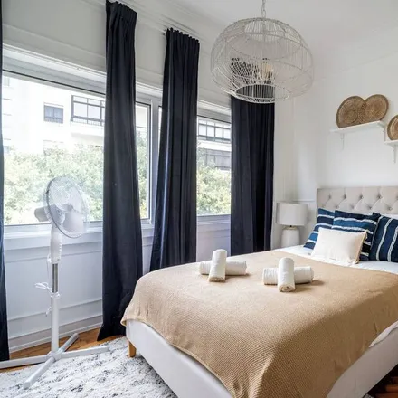 Rent this 2 bed apartment on 106 in Rua Interior ao Aeroporto da Portela, 1700-008 Lisbon