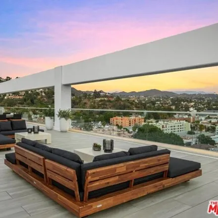 Image 6 - 7135 Hollywood Blvd # E, Los Angeles, California, 90046 - Condo for rent