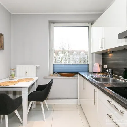 Rent this 2 bed apartment on Maria-Louisen-Straße in 22301 Hamburg, Germany