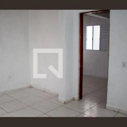 Rent this 2 bed house on Escola Estadual Fortunato Pandolfi Arnoni in Rua Boa Sorte 162, Colonia